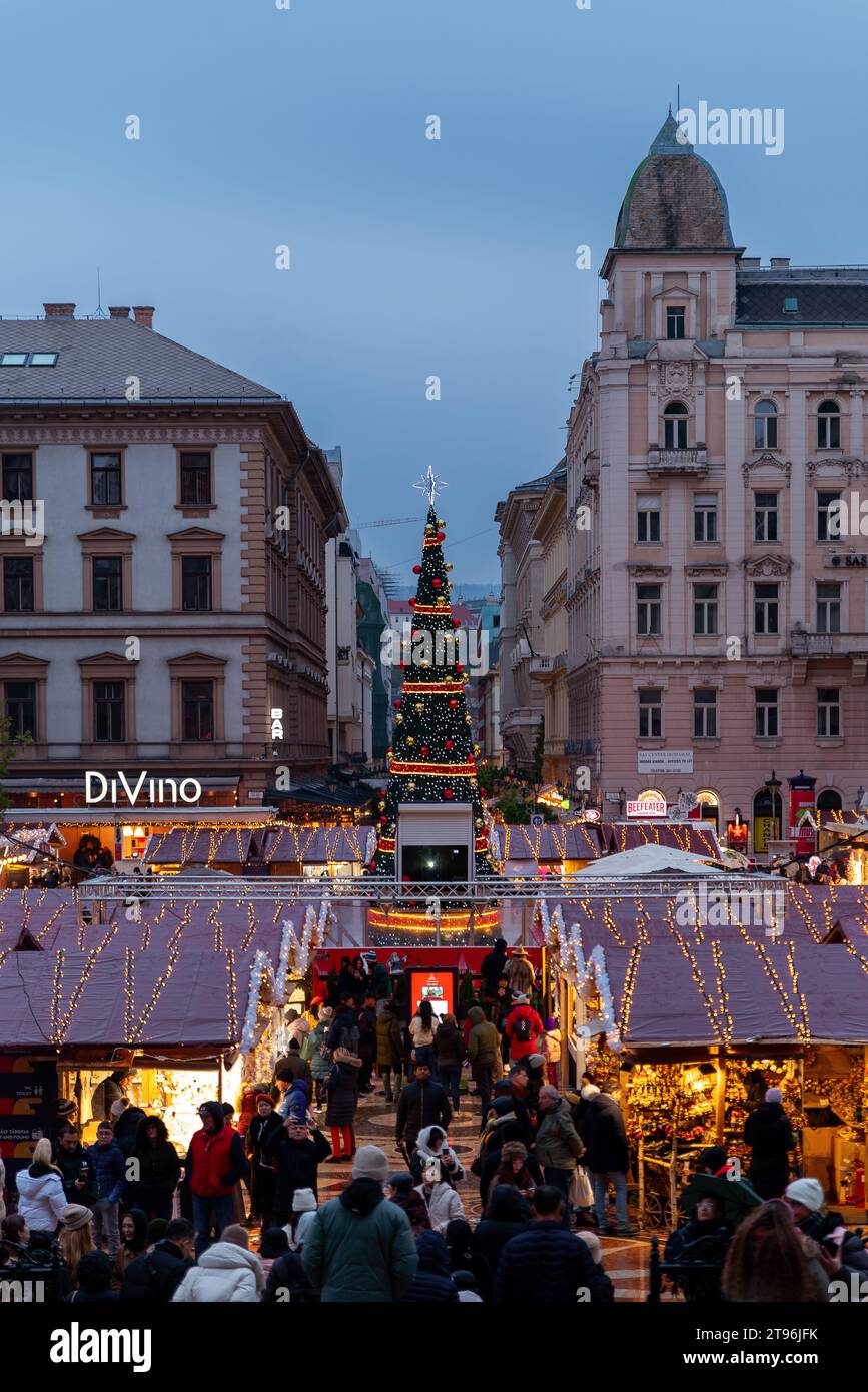 Famous Christmas market what name is Basilica advent in Budapest ...