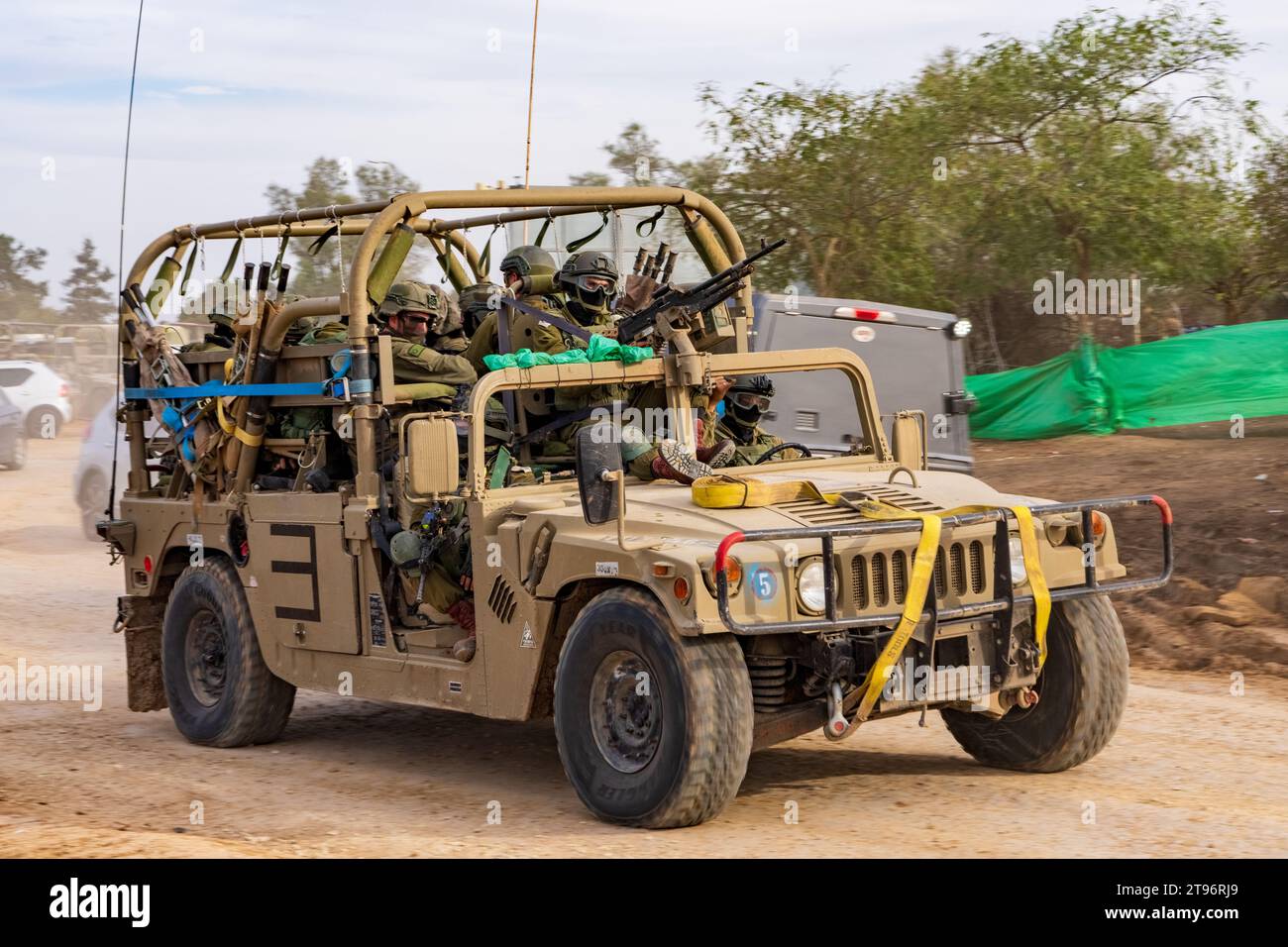 Israeli Military Vehicle Hummer On Their Way To War In Gaza Stock israeli-military-vehicle-hummer-on-their-way-to-war-in-gaza-stock