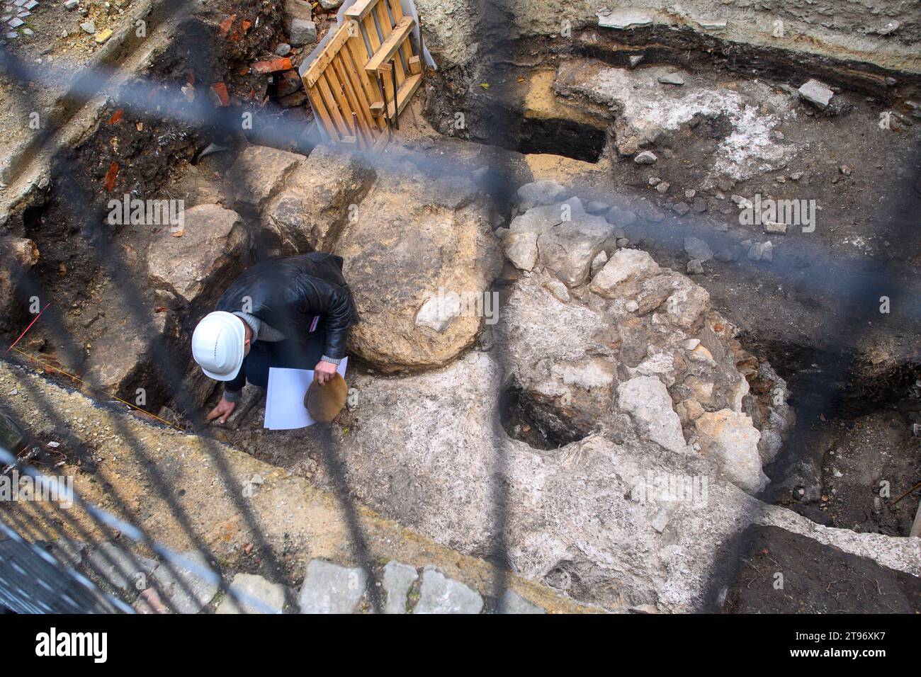 Portsmouth Square archaeological findings photo 1