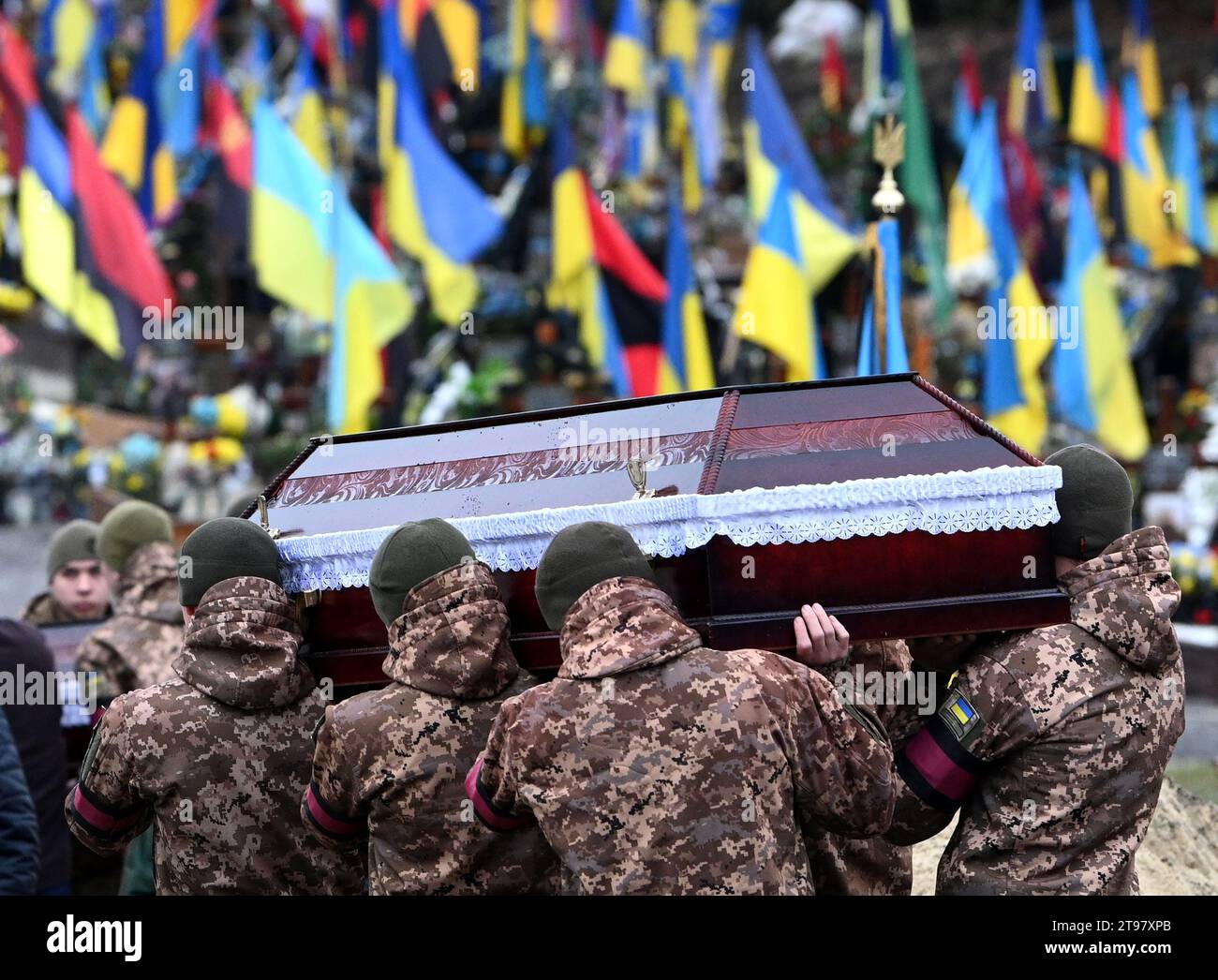 Ukrainian soldier 2023 hi-res stock photography and images - Alamy
