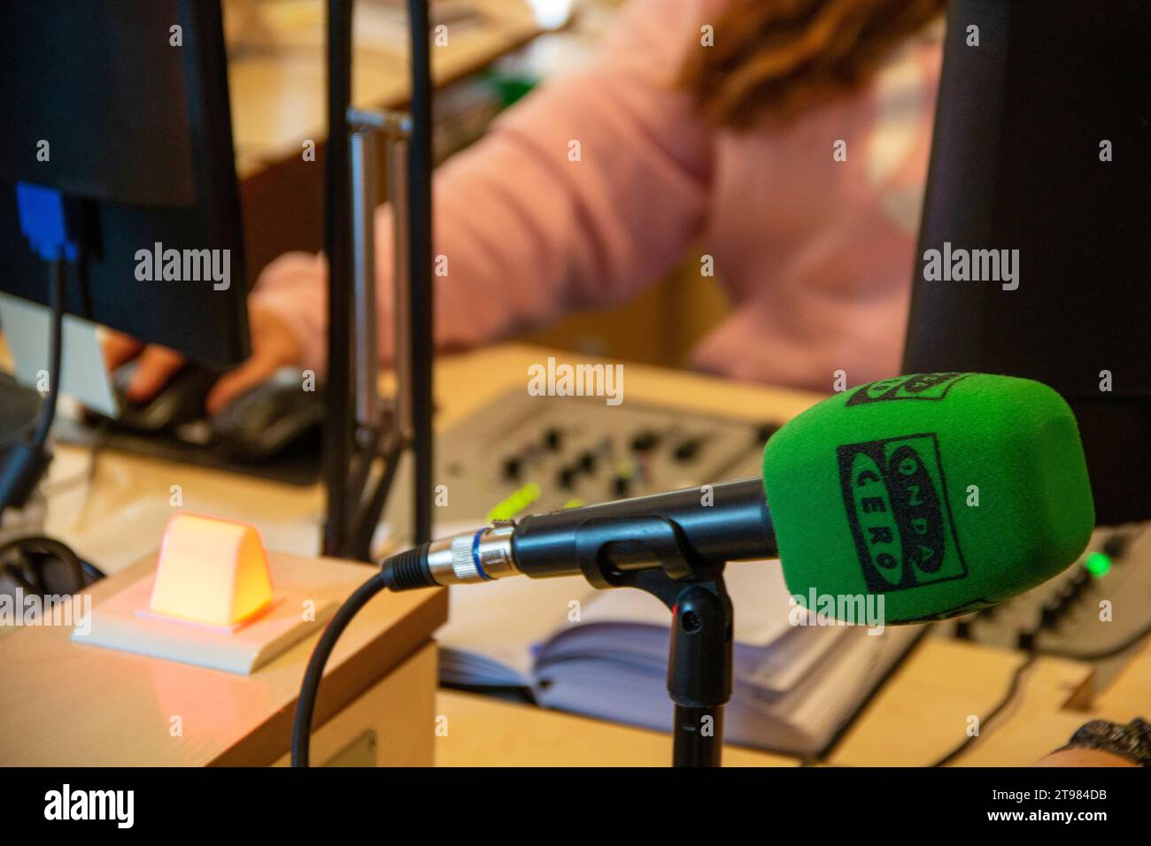 A morning of talk on the radio, on Onda Cero, with its talk shows, microphones, mixing consoles and presenters Stock Photo