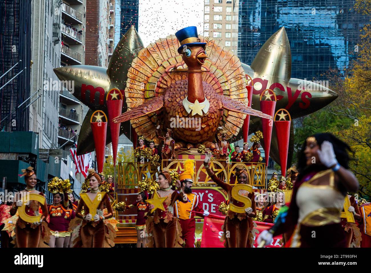 New York, United States. 23rd Nov, 2023. A Macy's turkey float is