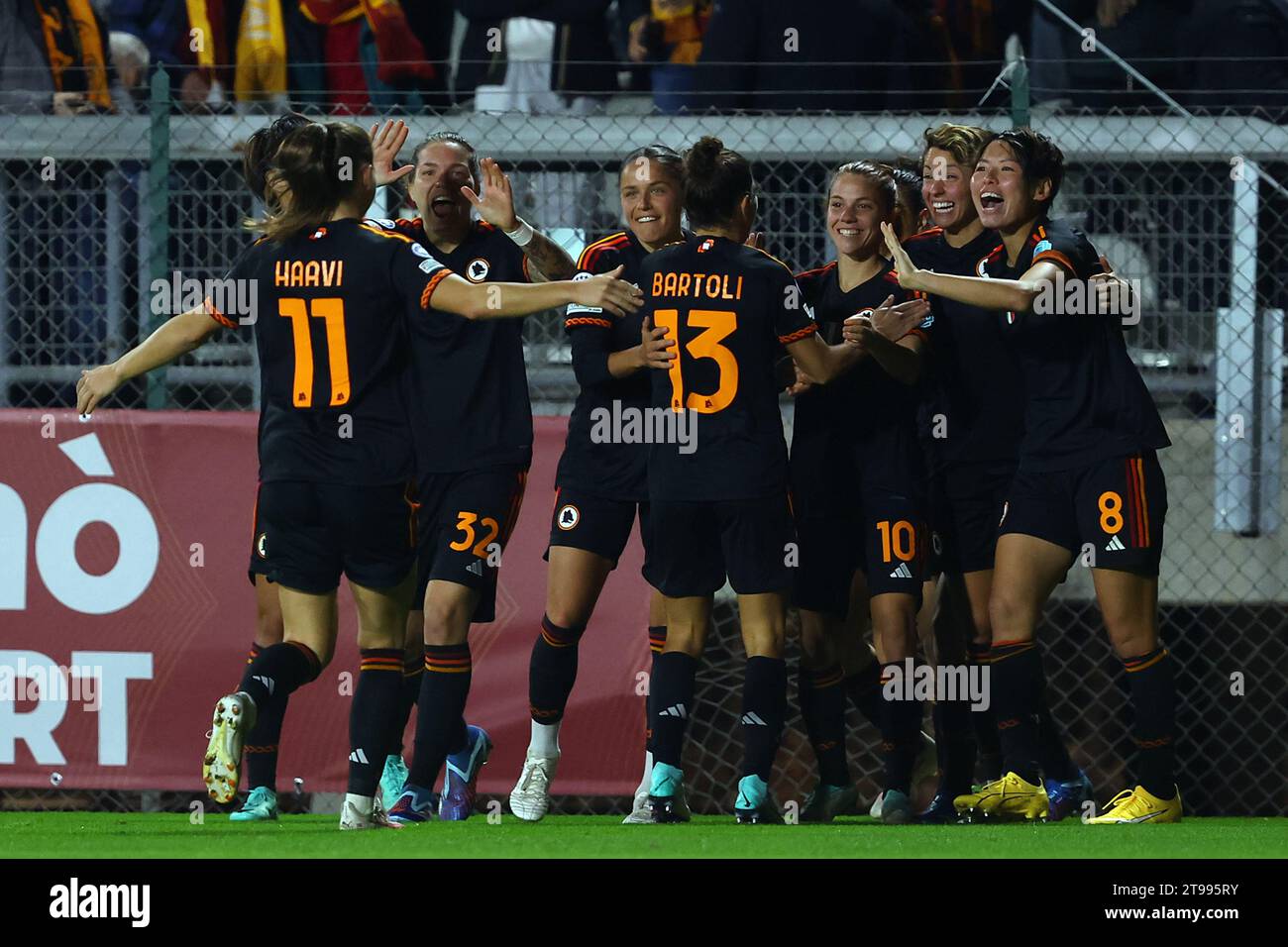 Rome, Italy. 23rd Nov, 2023. Rome, Italy 23.11.2023: Manuela Giugliano (Roma) score the goal 3-0 and celebrate with the team in the Uefa Womenâ&#x80;&#x99;s Champions League 2023-2024, group C football match AS ROMA vs AJAX at Tre Fontane in Rome. Credit: Independent Photo Agency/Alamy Live News Stock Photo