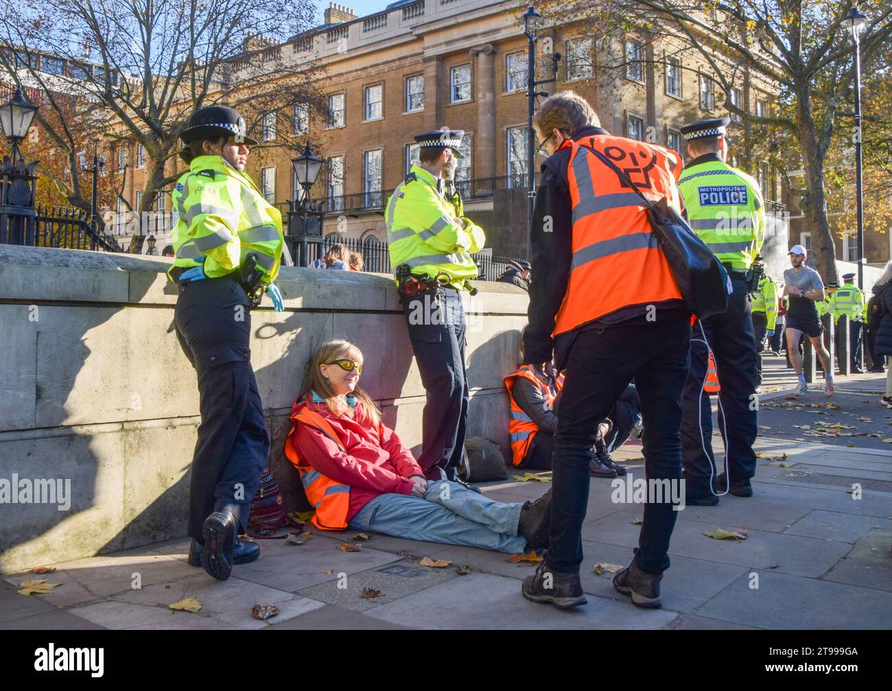 Police handcuffing arresting handcuffs hi-res stock photography and ...