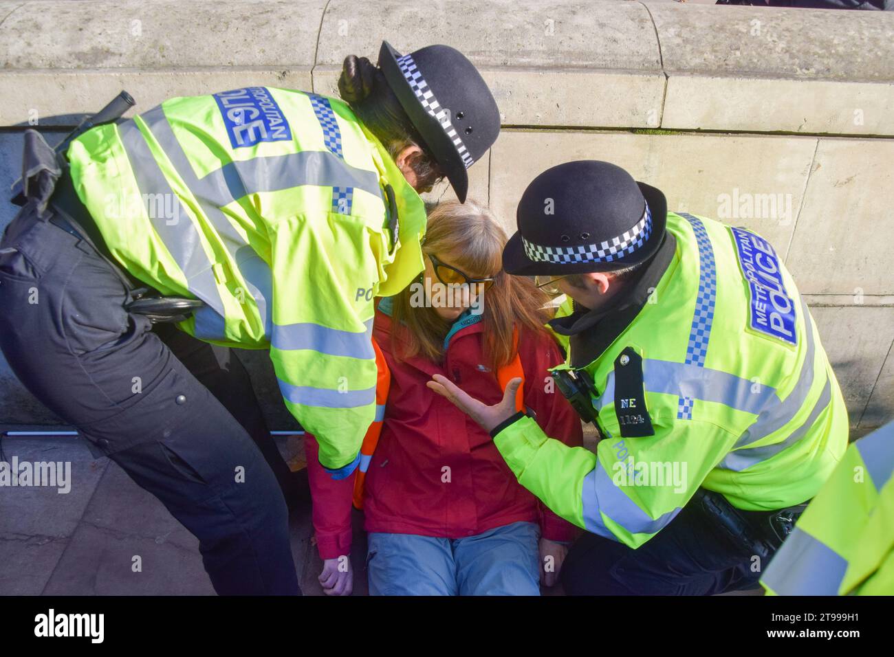 Police handcuffing arresting handcuffs hi-res stock photography and ...