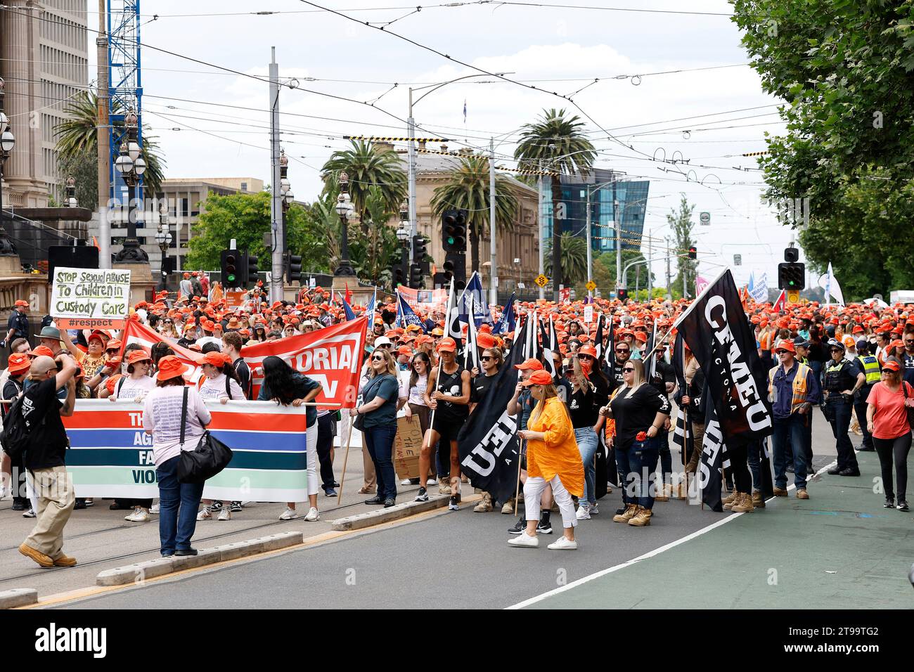 Melbourne Australia 24th Nov 2023 People Participate In The Walk melbourne-australia-24th-nov-2023-people-participate-in-the-walk