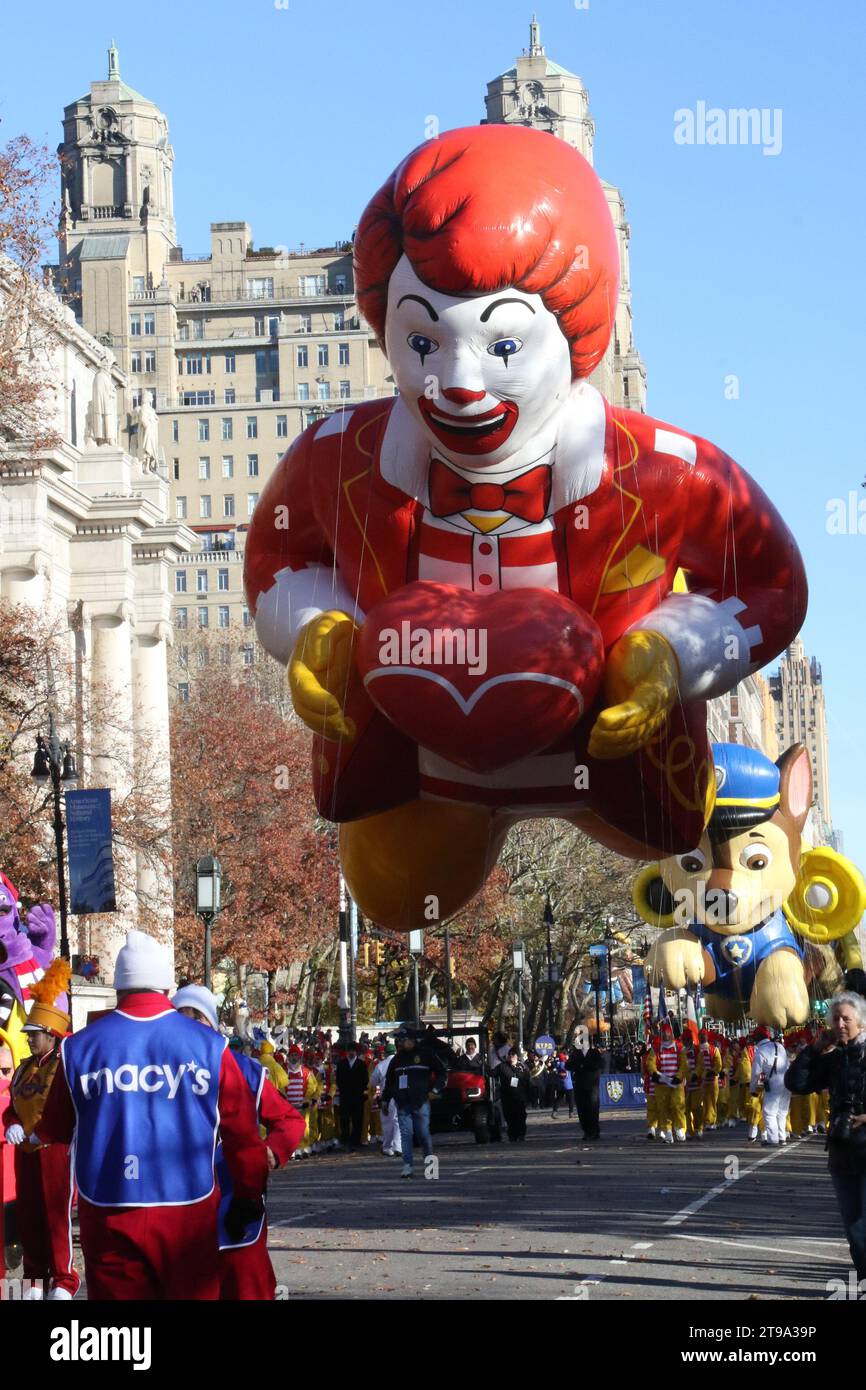 New York, NY, USA. 23rd Nov, 2023. Ronald McDonald at the 2023 Macy's