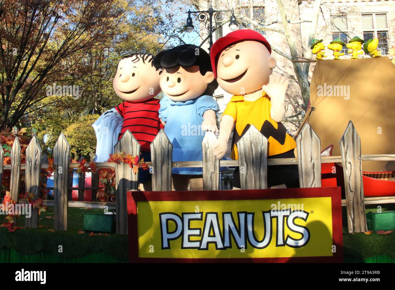NEW YORK, NY - NOVEMBER 23: Peanuts Gang at the 2023 Macy s Thanksgiving Day Parade on November 23, 2023 in New York City. Copyright: xRWx Credit: Imago/Alamy Live News Stock Photo