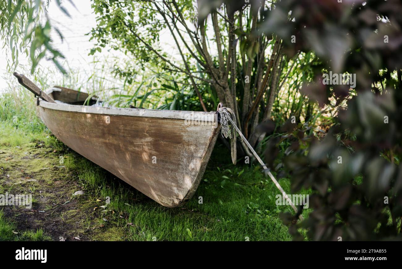 Old paddle boat stands hi-res stock photography and images - Alamy
