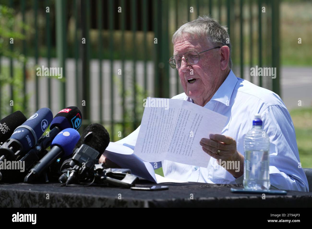 Rob Mathews Rob Mathews, the Steenkamp family representative, reads the witness ...