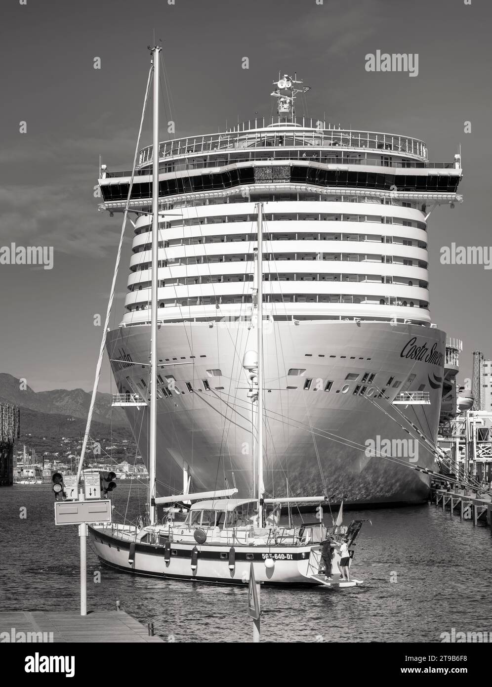 Costa smeralda cruise ship hi-res stock photography and images - Alamy