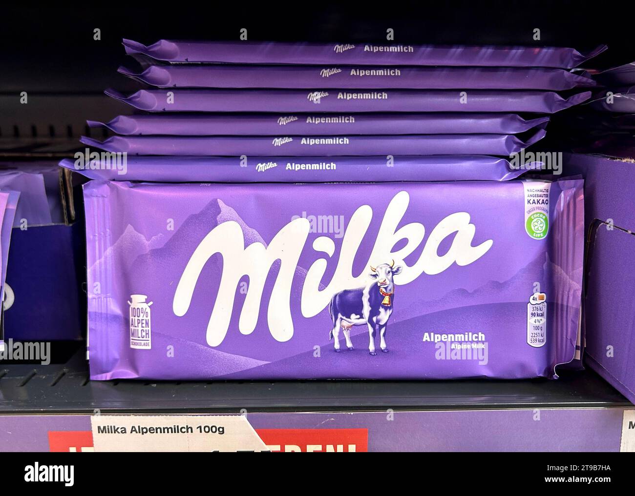 Milk chocolate bar milka hi-res stock photography and images - Alamy