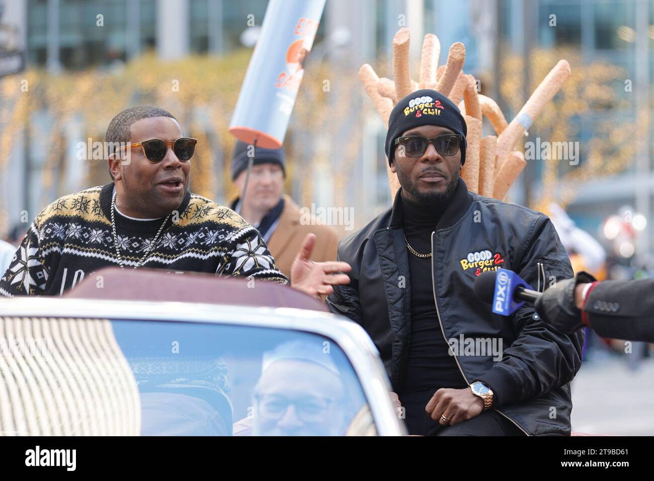 Ny, USA. 23rd Nov, 2023. New York, USA, November 23, 2023 - Thompson and Kel Mitchell at the 2023 Macys Thanksgiving Day Parade on November 23, 2023 in New York City Photo: Giada Papini Rampelotto/EuropaNewswire (Credit Image: © Luiz Rampelotto/ZUMA Press Wire) EDITORIAL USAGE ONLY! Not for Commercial USAGE! Stock Photo