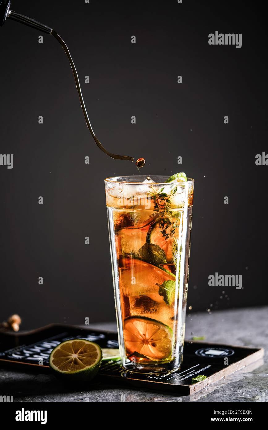 Beautiful images of drinks at restaurants, mixing drinks, Beautiful