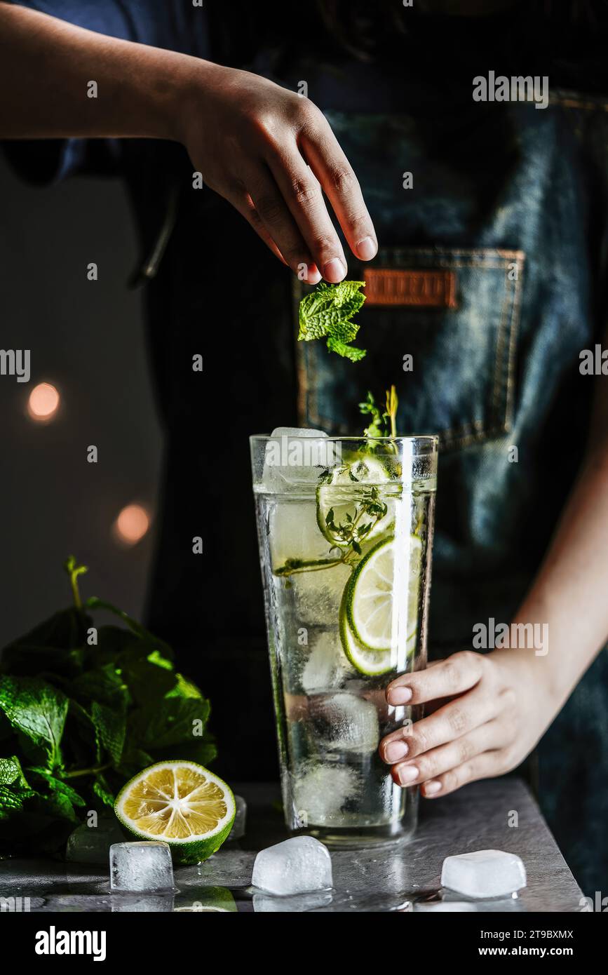 Beautiful images of drinks at restaurants, mixing drinks, Beautiful