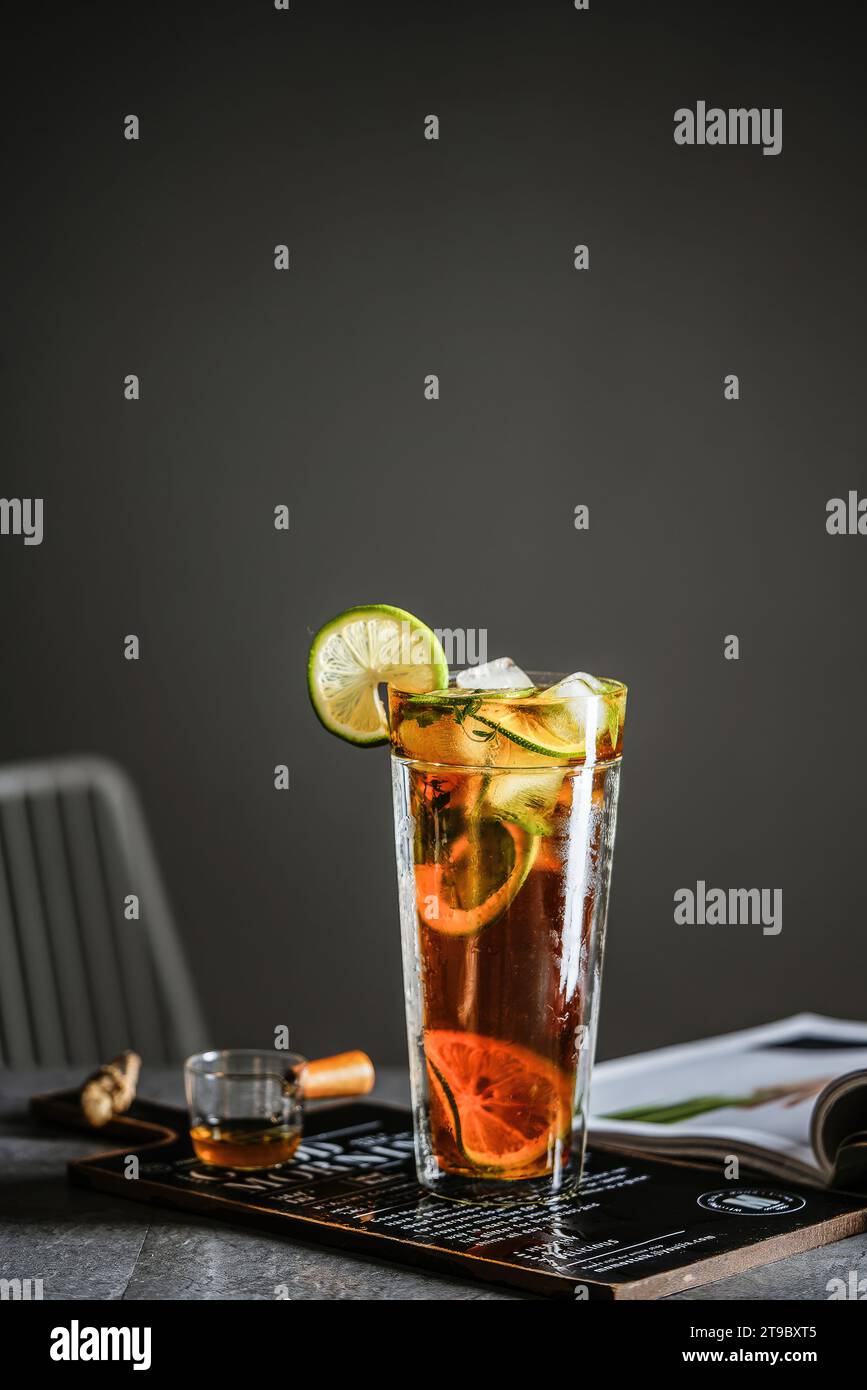 Beautiful images of drinks at restaurants, mixing drinks, Beautiful