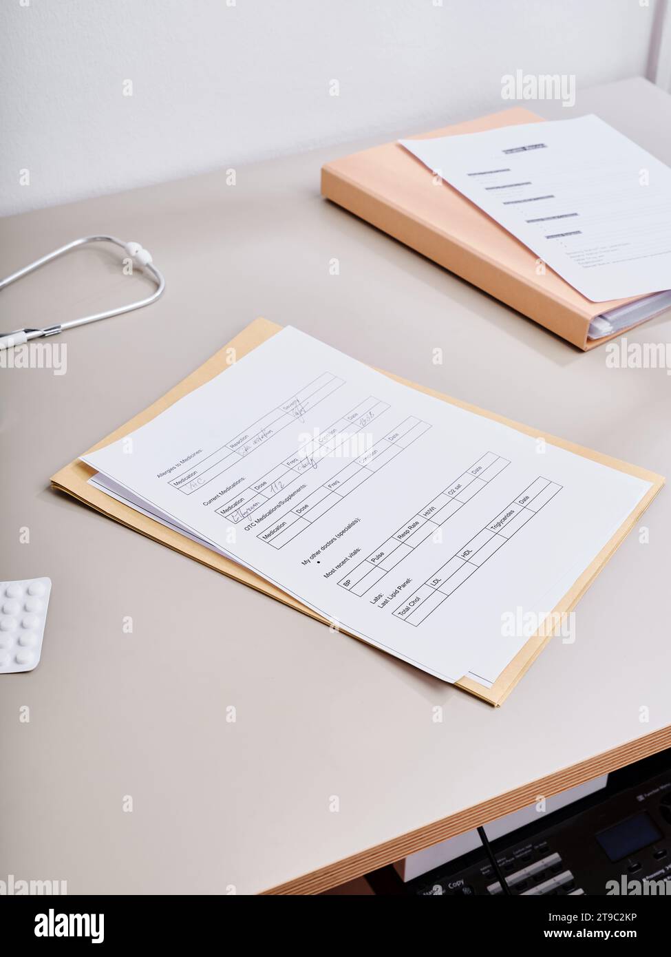 Medical prescription signature hi-res stock photography and images - Alamy