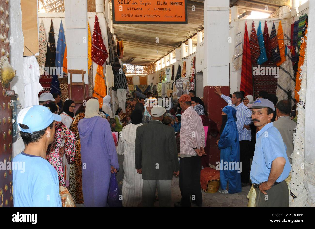 Carpets morocco hi-res stock photography and images - Alamy