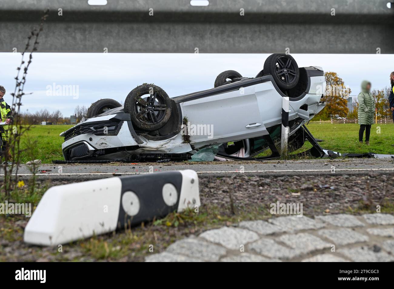 A14/Leipzig Kind rast alleine über die A14 und baut Unfall Junge nach