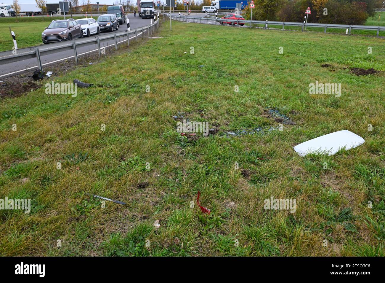 A14/Leipzig Kind rast alleine über die A14 und baut Unfall Junge nach
