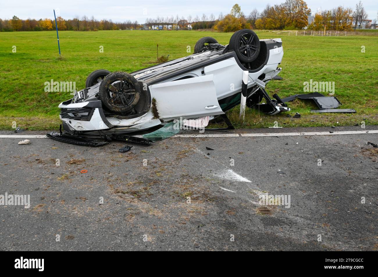 A14/Leipzig Kind rast alleine über die A14 und baut Unfall Junge nach