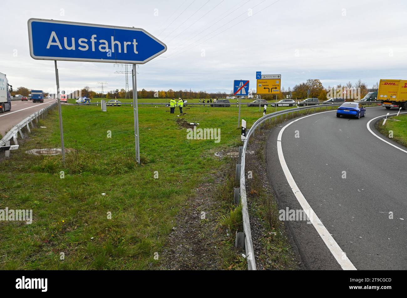 A14/Leipzig Kind rast alleine über die A14 und baut Unfall Junge nach