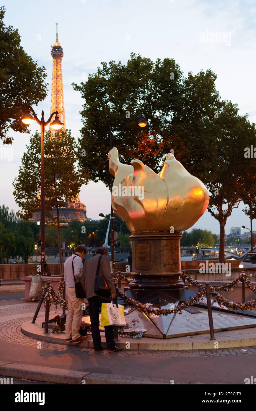 Flamme de la Liberté Paris France Stock Photo