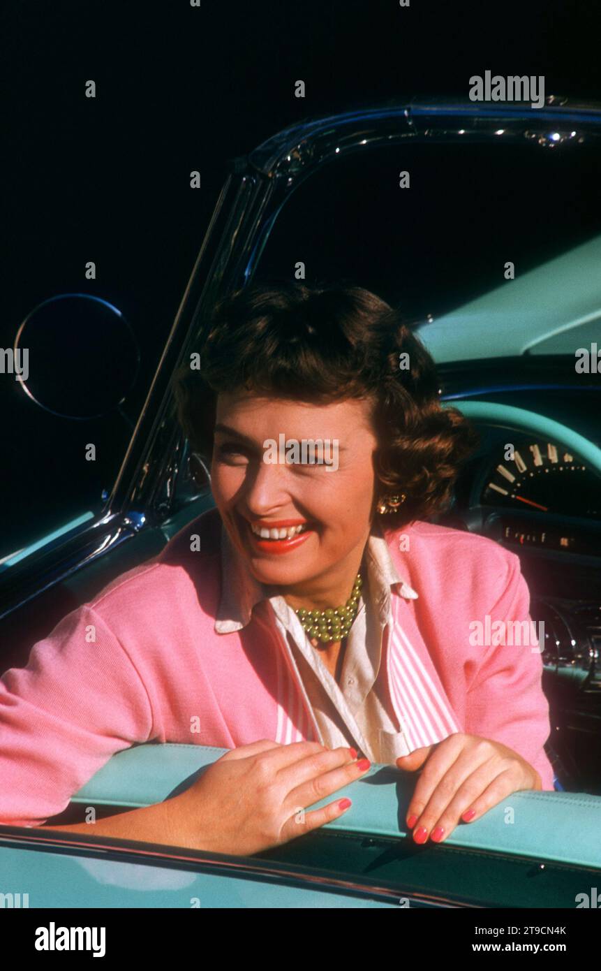 MARCH, 1955:  American film and television actress Donna Reed (1921-1986) poses for a portrait in a convertible circa March, 1955.  (Photo by Hy Peskin) *** Local Caption *** Donna Reed Stock Photo