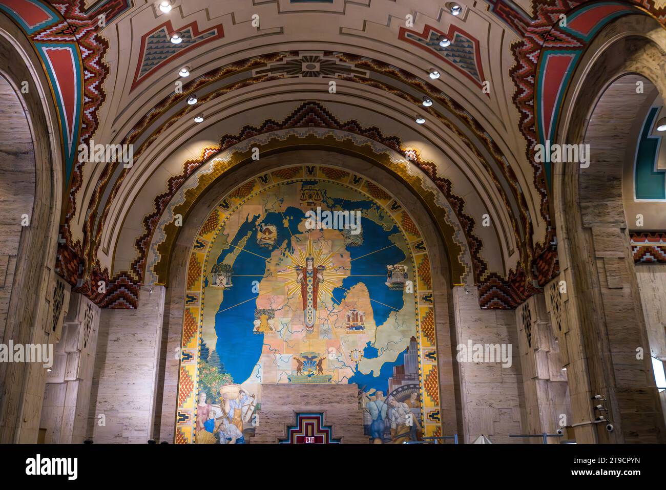 Large mural in Detroit's Guardian Building banking hall depicts the state of Michigan and its industries, painted by American artist Ezra Augustus Winter. Historic art deco skyscraper Guardian Building built in 1928 with a colorful tiled lobby & retail space. Detroit, United States Stock Photo