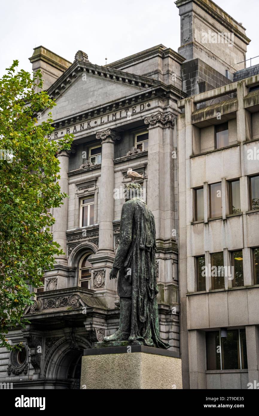 Statue of the Irish politician and lawyer Henry Grattan with a pigeon, in College Green, Dublin city center, Ireland Stock Photo