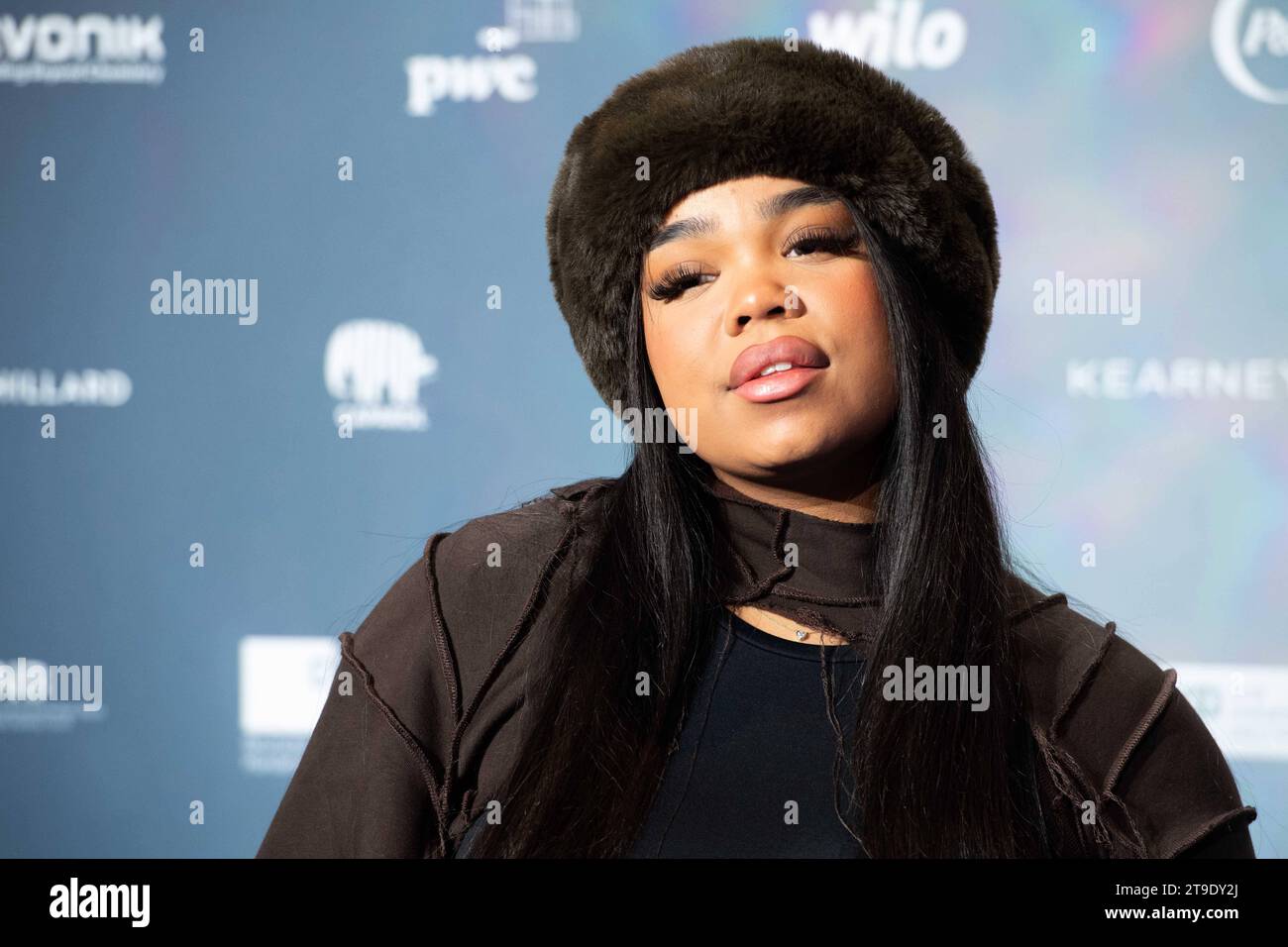 Zoe WEES, Saengerin, Musikerin, Roter Teppich, Red Carpet Show, Ankunft