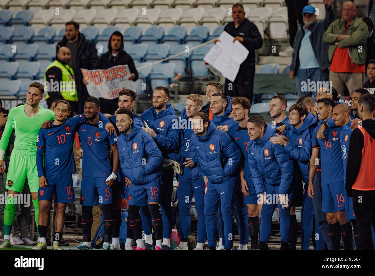 Logo of the Dutch Football Association Koninklijke Niederlandse Voetbal  Bond KNVB and the National team - Netherlands Stock Photo - Alamy