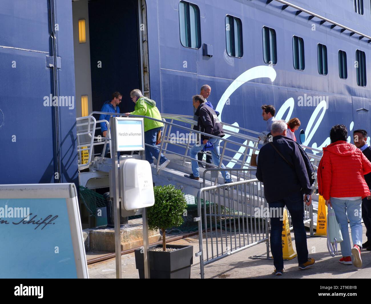kreuzfahrt-mein-schiff-6-fotoeindruecke-bei-einer-12-taegigen