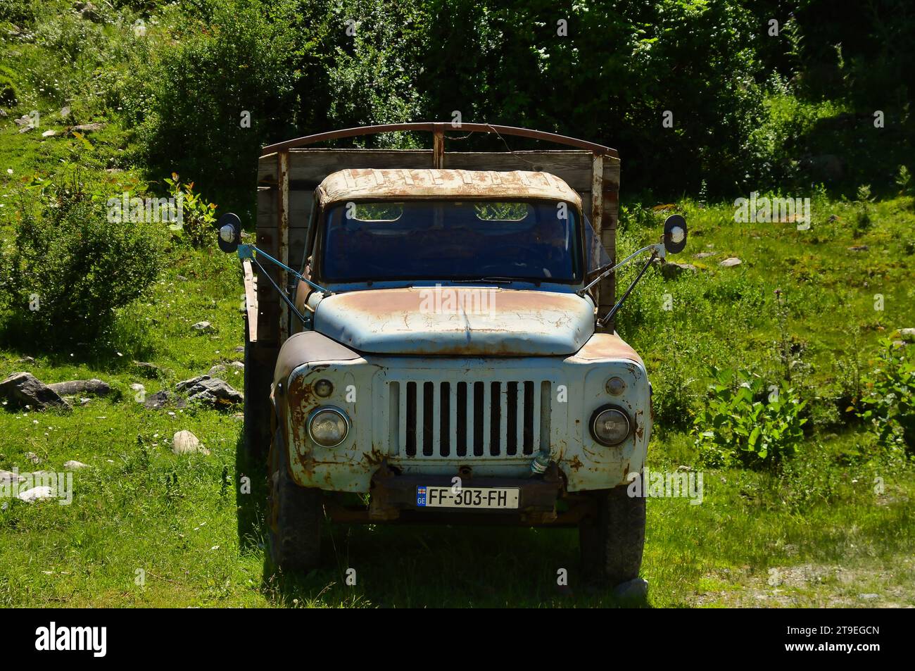 Sowjetischer LKW GAZ53 immer noch  mit Straßen Zulassung. Stock Photo