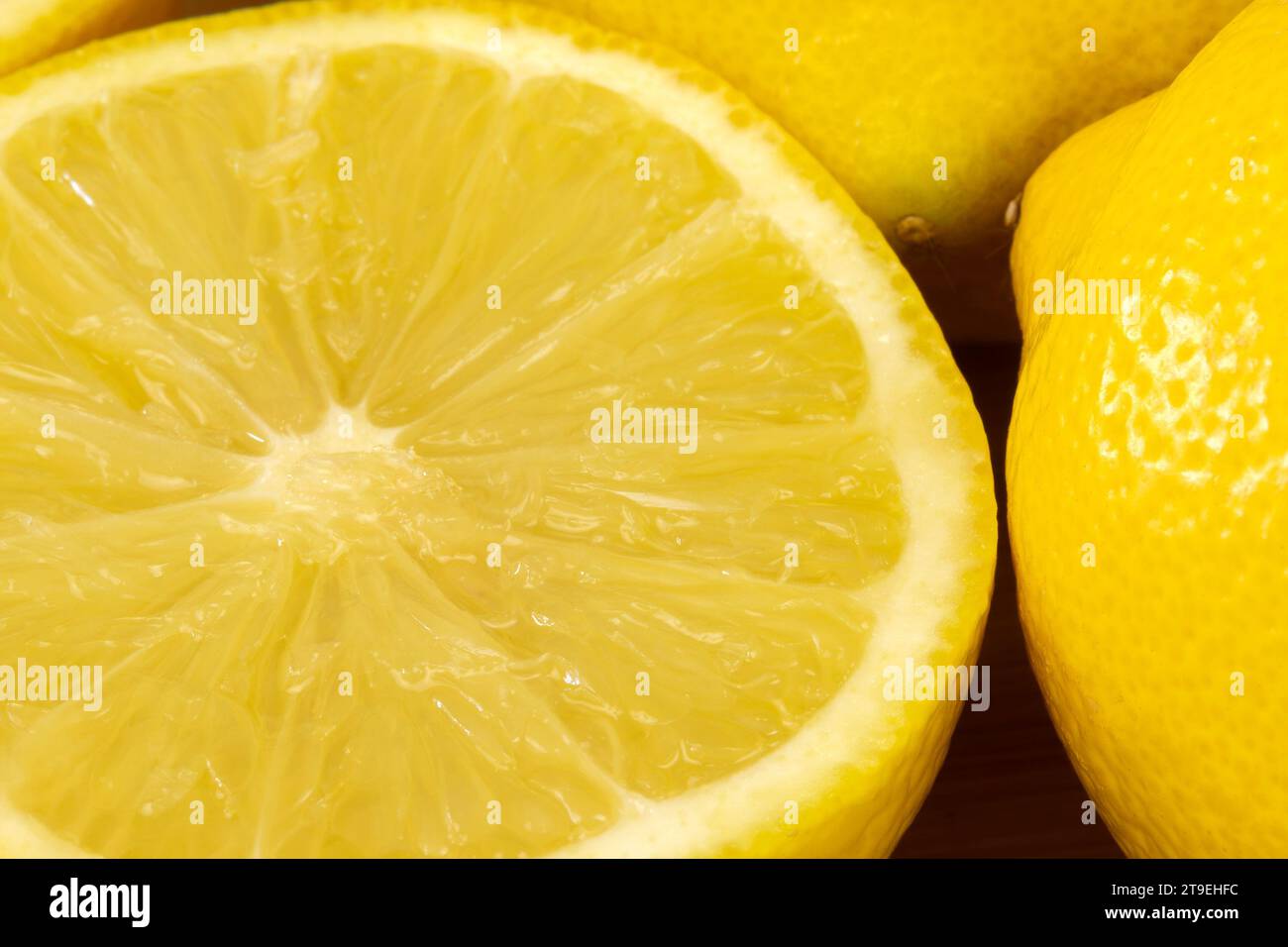 lemon cut in half close-up Stock Photo - Alamy
