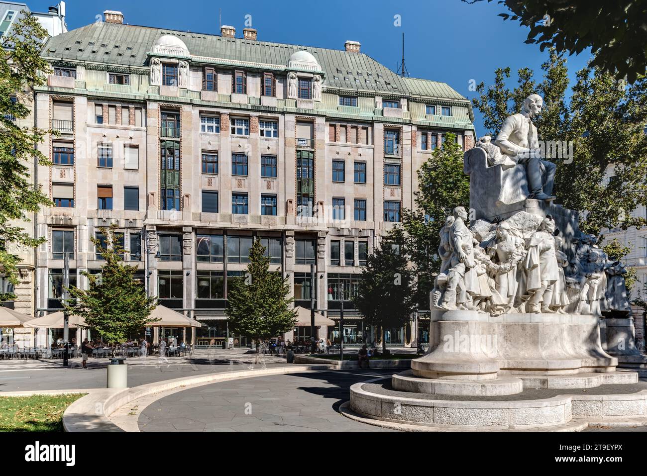 Budapest, Warenhaus 'Luxus', Vörösmarty tér 3, F.Korb, K.Giergl 1911 ...