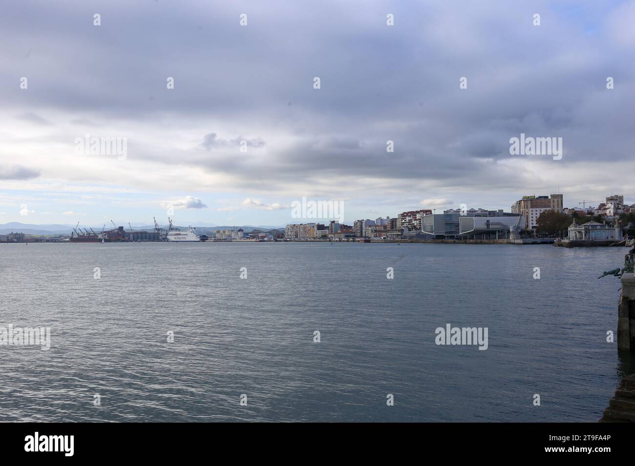 Santander, Spain, November 25th, 2023: View of the Santander to Pourtsmouth Ferry Pier (L) and the Botín Center (R) during Daily Life in Santander, on November 25, 2023, in Santander, Spain. Credit: Alberto Brevers / Alamy Live News. Stock Photo