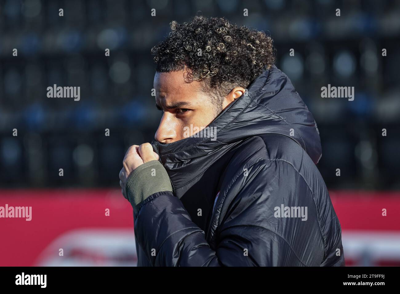 Lincoln, UK. 25th Nov, 2023. Barry Cotter #17 of Barnsley arrives during the Sky Bet League 1 match Lincoln City vs Barnsley at Gelder Group Sincil Bank Stadium, Lincoln, United Kingdom, 25th November 2023 (Photo by Mark Cosgrove/News Images) in Lincoln, United Kingdom on 11/25/2023. (Photo by Mark Cosgrove/News Images/Sipa USA) Credit: Sipa USA/Alamy Live News Stock Photo