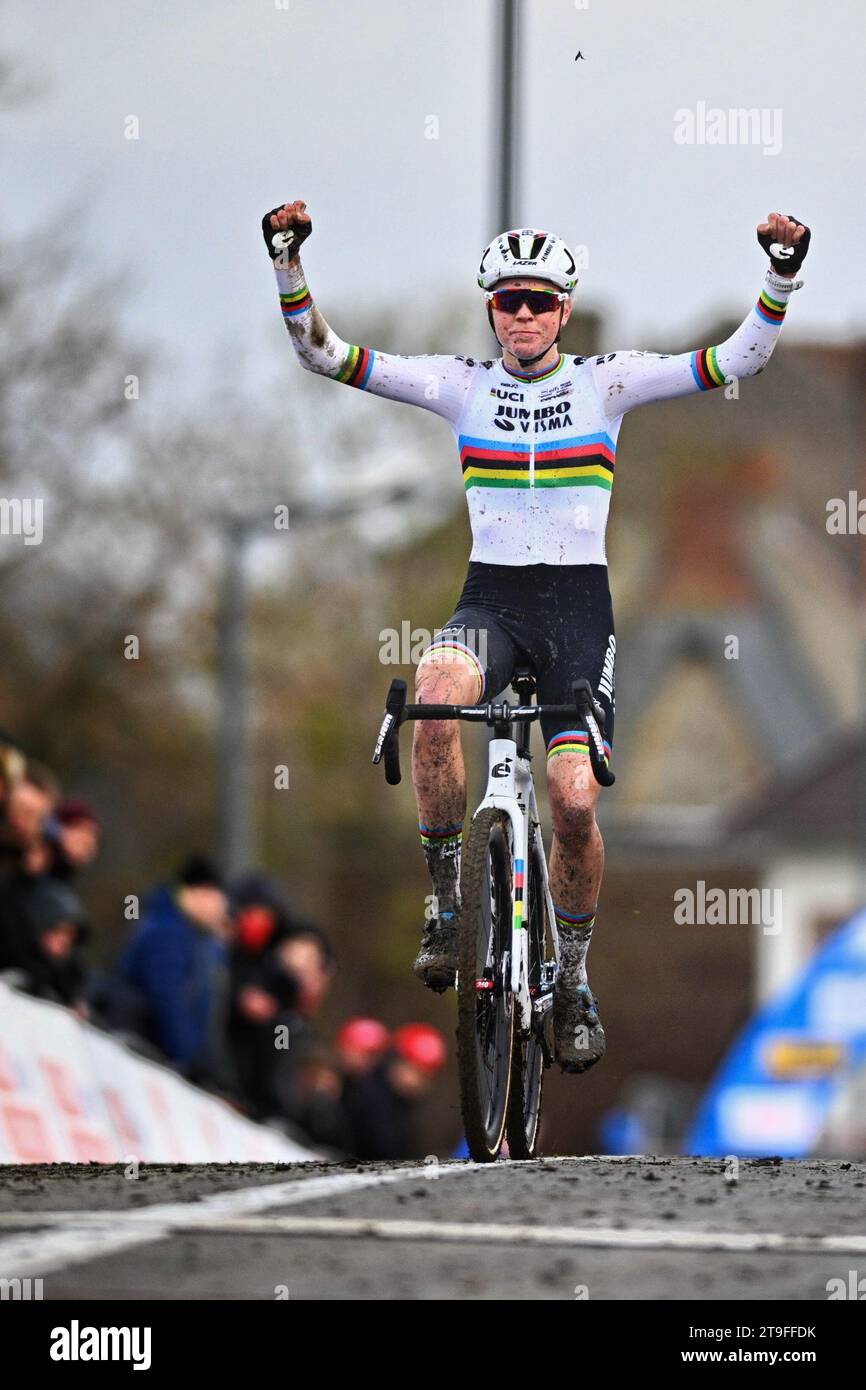 Kortrijk, Belgium. 25th Nov, 2023. Dutch Fem Van Empel celebrates as