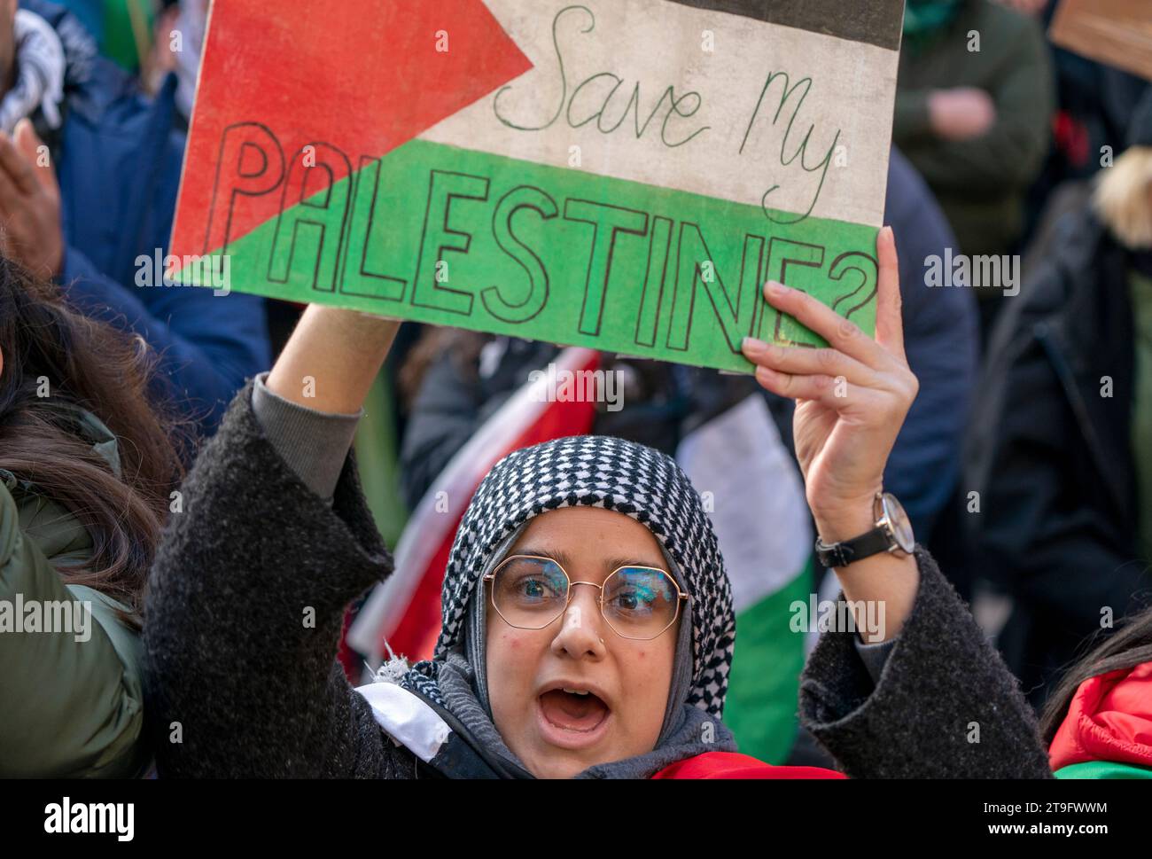 People take part in a Scottish Palestine Solidarity Campaign