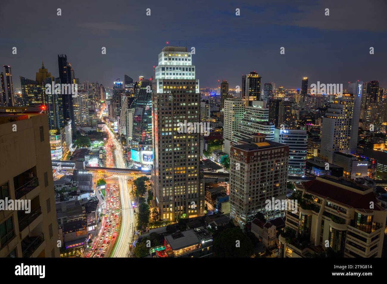Bangkok city skyline at nigh Stock Photo - Alamy