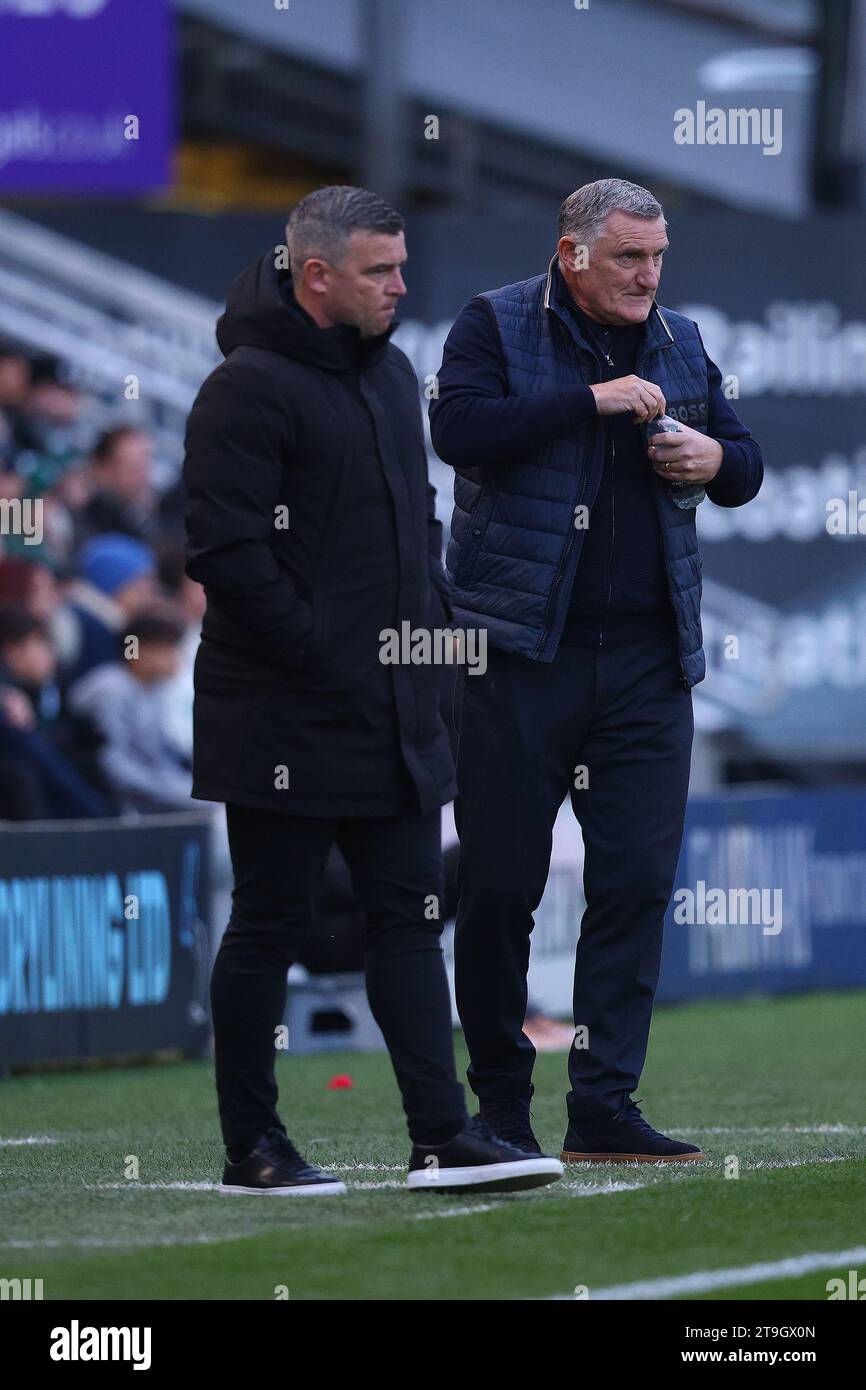 PLYMOUTH, ENGLAND - NOVEMBER 25: Manager of Plymouth Argyle Steven Schumacher (L) and Manager of Sunderland FC, Tony Mowbray (R) during the Sky Bet Championship match between Plymouth Argyle and Sunderland at Home Park on November 25, 2023 in Plymouth, England. (Photo by Ryan Jenkinson/MB Media) Stock Photo
