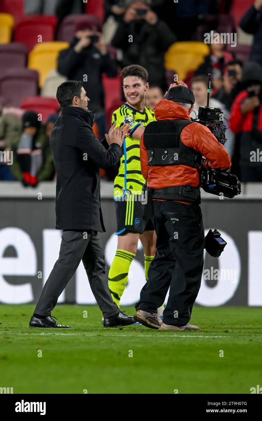 Mikel Arteta Head Coach Arsenal FC with Declan Rice of Arsenal FC ...