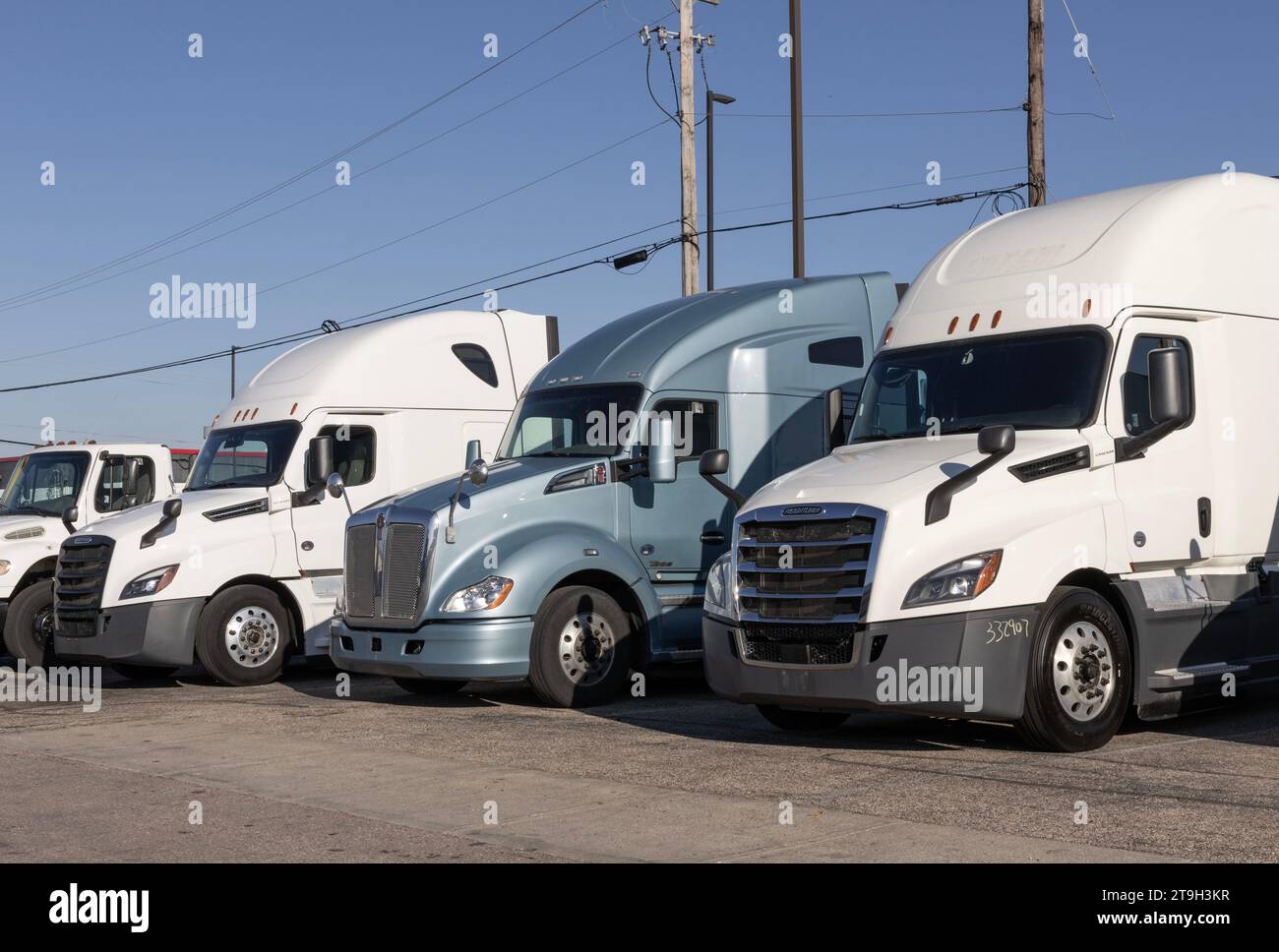 Cincinnati November 23, 2023 Freightliner and Kenworth Semi Tractor