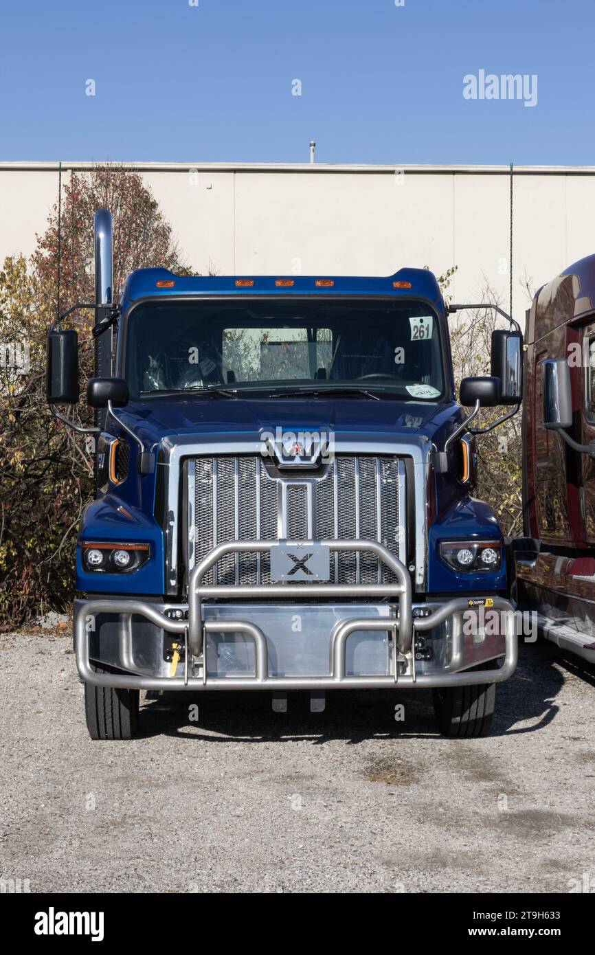 Cincinnati November 23, 2023 Western Star Semi Tractor Trailer Big