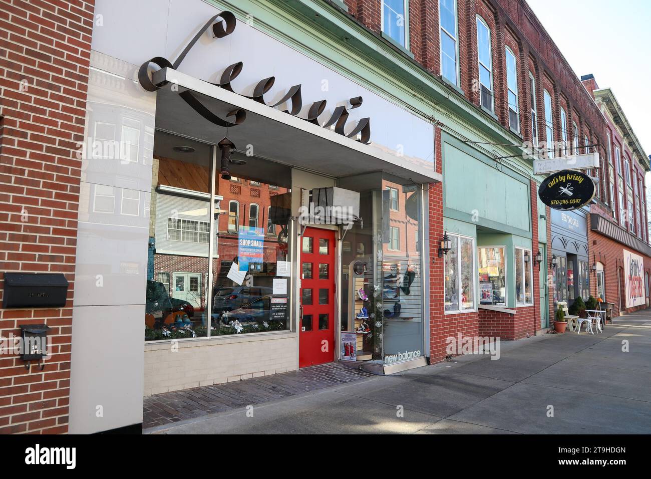 Milton, United States. 25th Nov, 2023. A Shop Small sign is seen in the window of Leeser's shoe store during the 14th annual Small Business Saturday on November 25, 2023 in Milton, Pennsylvania. (Photo by Paul Weaver/Sipa USA) Credit: Sipa USA/Alamy Live News Stock Photo