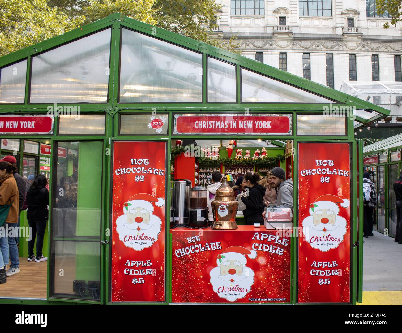 new york city bryant park Stock Photo - Alamy