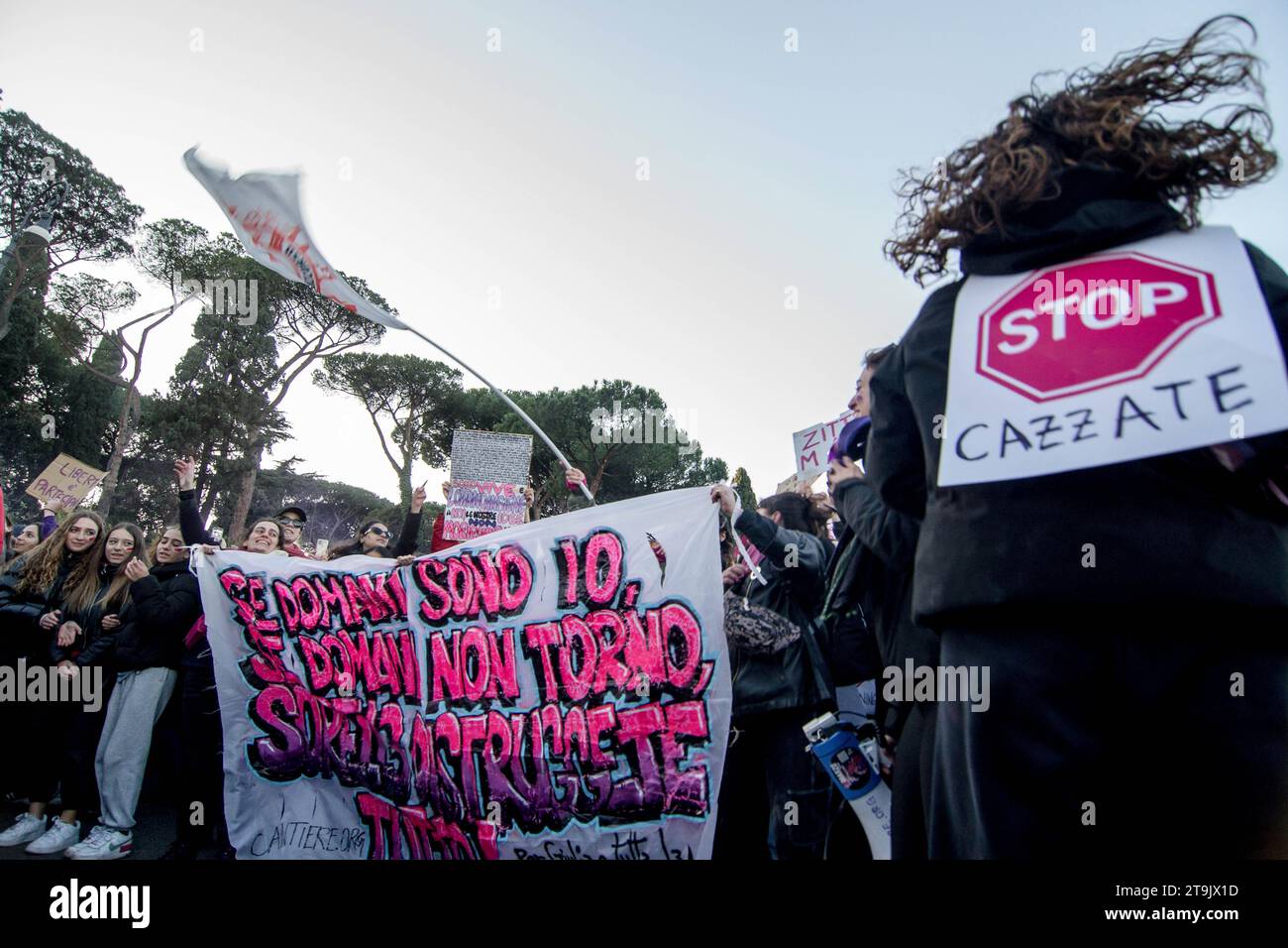 Violenze against women hi-res stock photography and images - Alamy