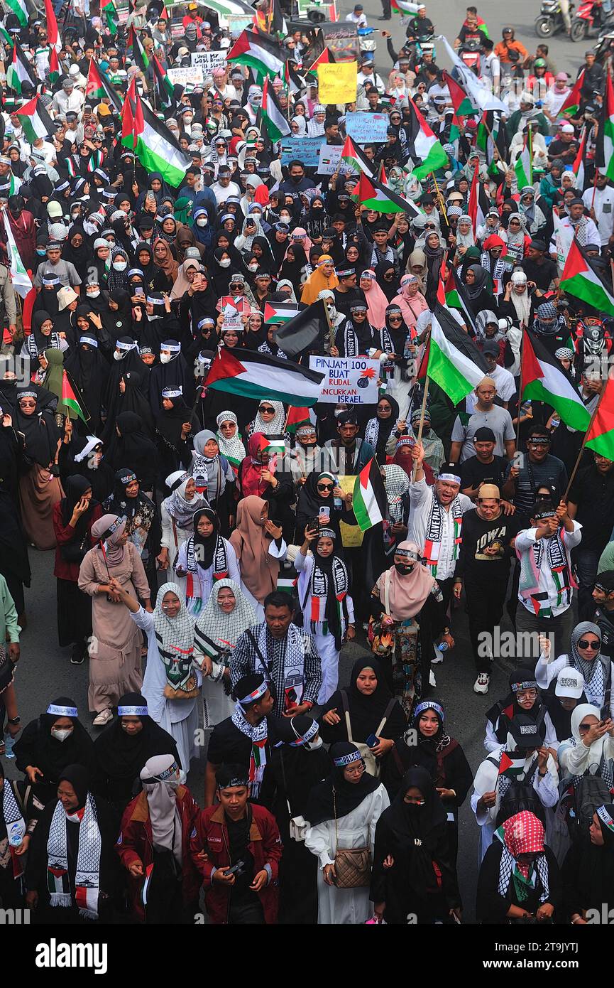 Paleestinian The Indonesian for Palestine mass was seen giving speeches, donating ...