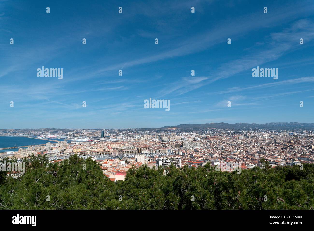 serie de photos sur la ville de marseille depuis l'esplanade de Notre Dame de la Garde - Marseille photos from Notre Dame de la Garde's esplanade Stock Photo